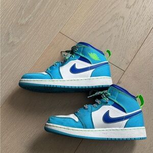 Kid Air Jordan 1Mid SE GS Sprite Sneakers